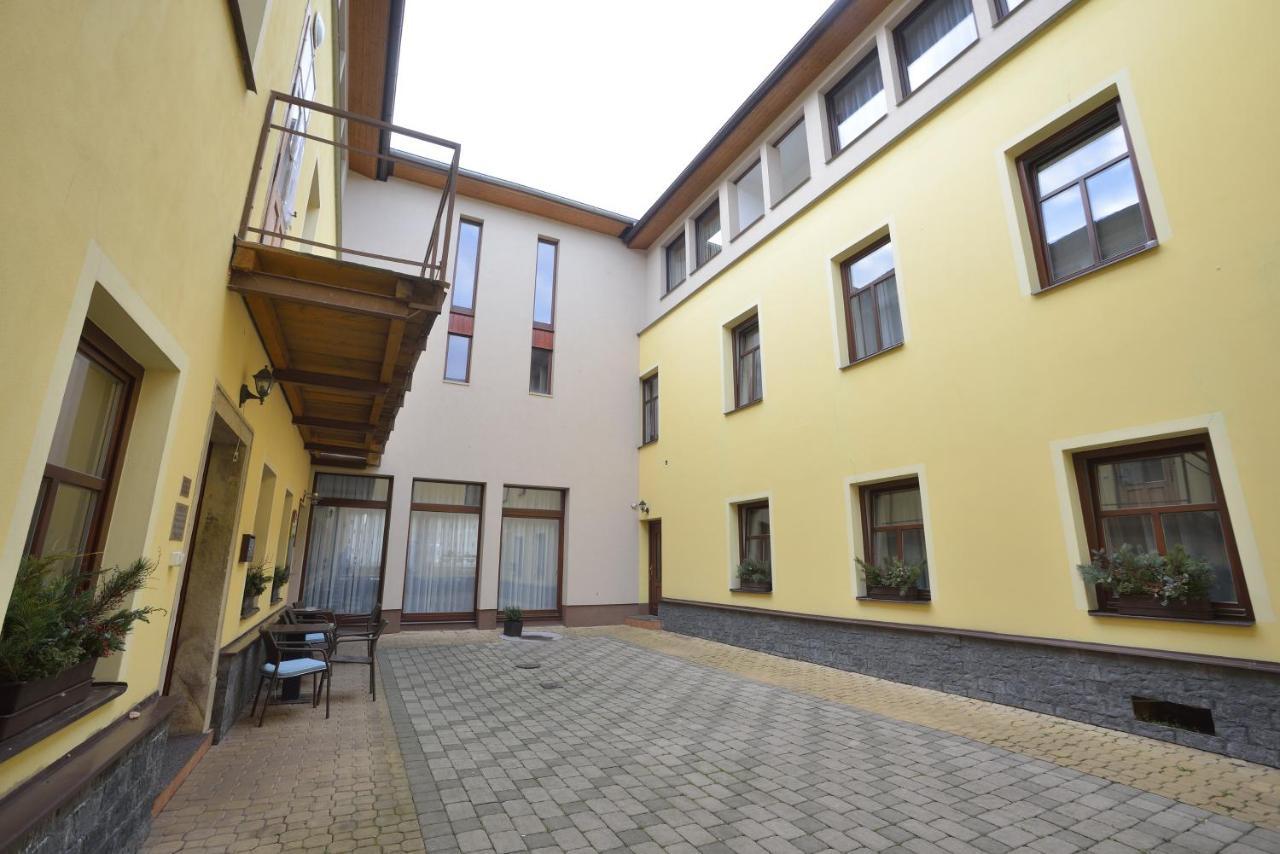 Penzion Best Moravská Třebová Exteriör bild