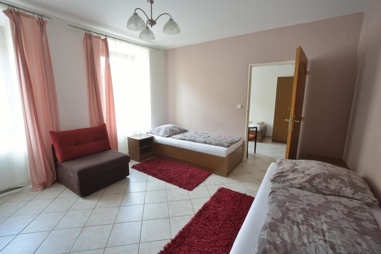 Penzion Best Moravská Třebová Exteriör bild