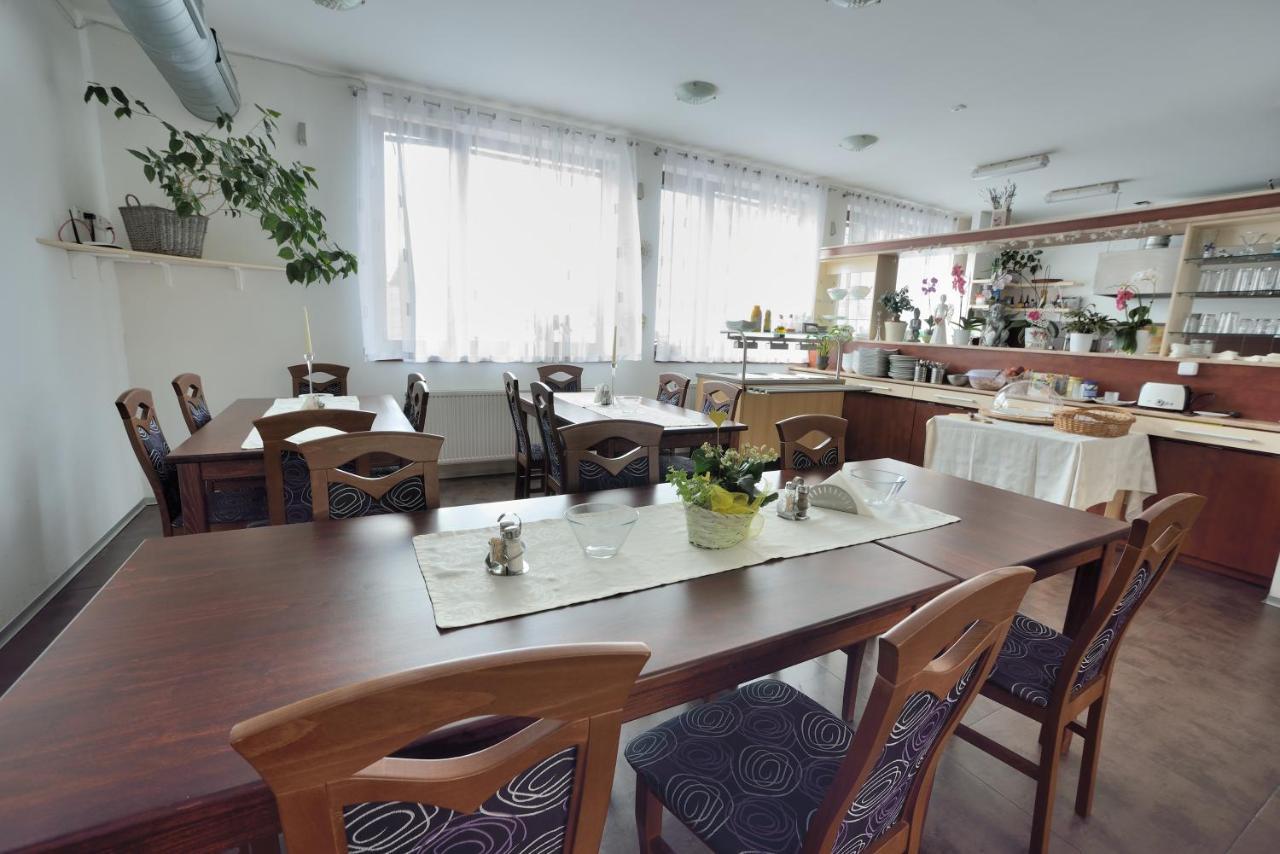 Penzion Best Moravská Třebová Exteriör bild
