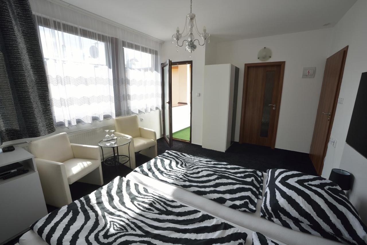 Penzion Best Moravská Třebová Exteriör bild